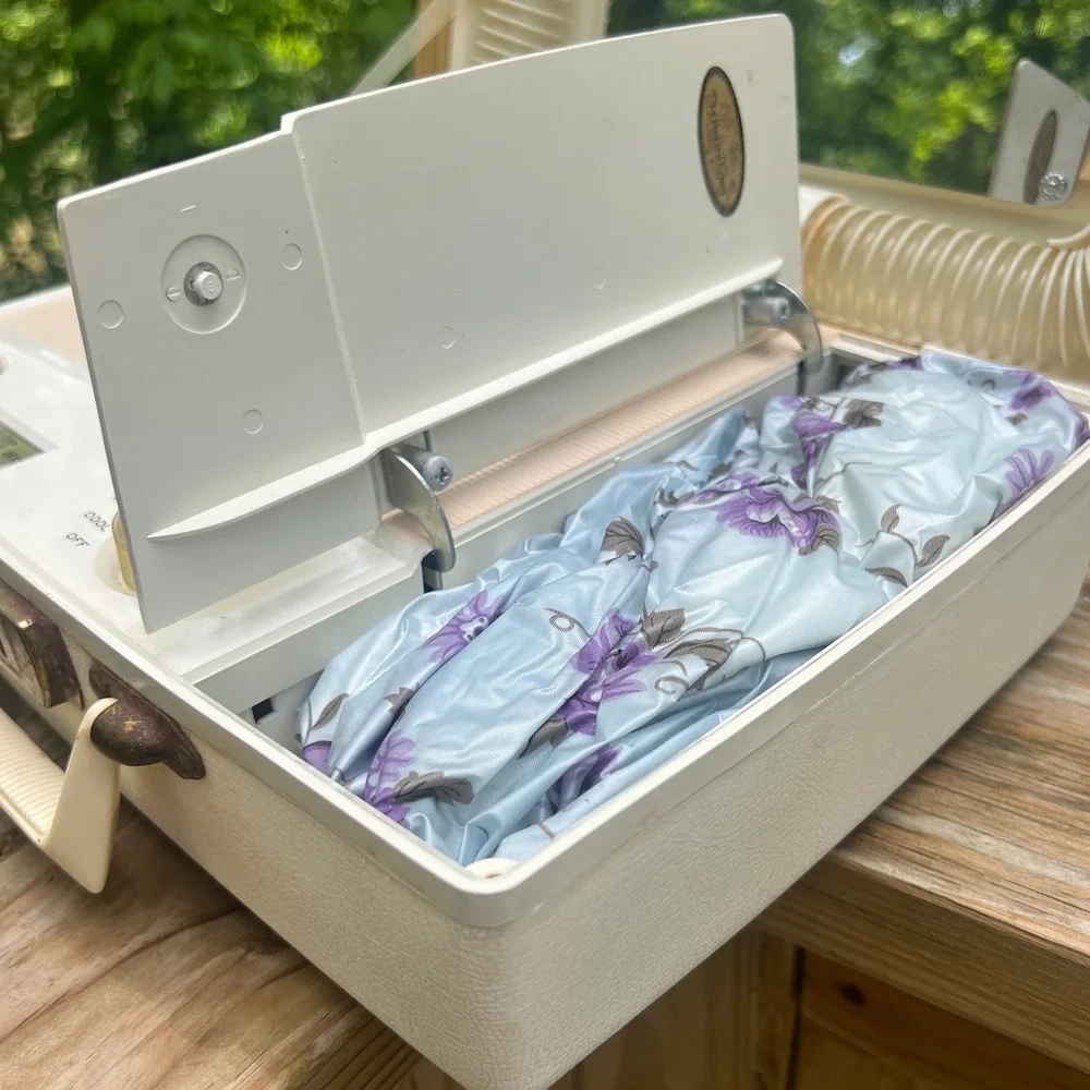Hair Dryer Dominion 1960s‎ Portable Vanity Case White Floral Bonnet Vintage Tool